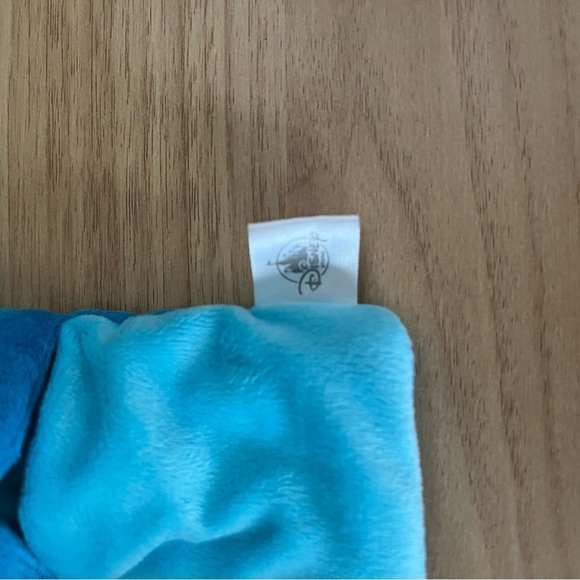 STITCH Small Plush Holder Blue Keychain Disney Store Japan - Picture 4 of 10